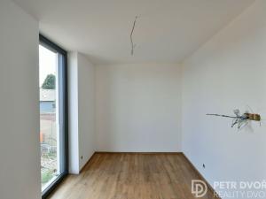 Prodej bytu 4+kk, Praha - Pitkovice, Žampiónová, 163 m2
