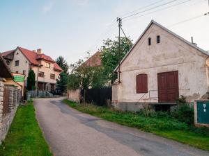 Prodej pozemku pro bydlení, Lešany - Břežany, 1439 m2