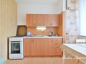 Pronájem bytu 1+1, Brno - Komín, Absolonova, 32 m2