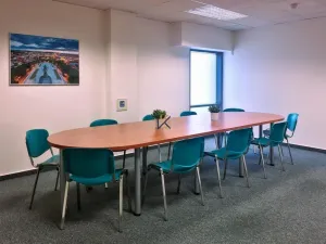 Pronájem kanceláře, Praha - Strašnice, U nákladového nádraží, 259 m2