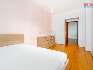 Pronájem bytu 2+kk, Praha - Žižkov, Žerotínova, 51 m2