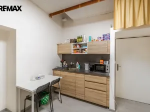 Pronájem obchodního prostoru, Praha - Krč, Horáčkova, 165 m2
