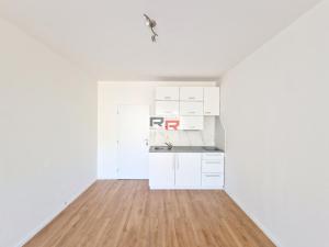 Pronájem bytu 1+kk, Olomouc - Hodolany, Kavaleristů, 26 m2