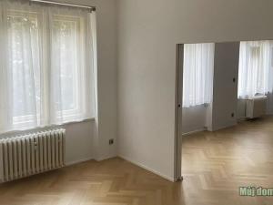 Pronájem bytu 2+kk, Praha - Bubeneč, Šmeralova, 52 m2