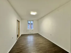 Pronájem bytu 2+1, Krnov - Pod Bezručovým vrchem, Příční, 55 m2