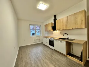 Pronájem bytu 2+1, Krnov - Pod Bezručovým vrchem, Příční, 55 m2