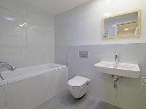 Pronájem bytu 2+kk, Praha - Smíchov, Podbělohorská, 58 m2