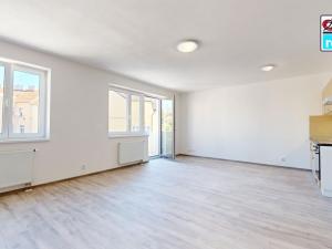 Pronájem bytu 2+kk, Plzeň, Mikulášská, 65 m2