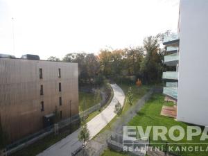 Pronájem bytu 2+kk, Praha - Smíchov, Podbělohorská, 57 m2