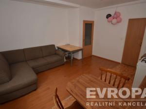 Prodej bytu 2+kk, Praha - Libeň, náměstí Dr. Václava Holého, 45 m2