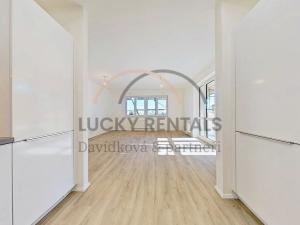 Pronájem bytu 3+kk, Praha - Smíchov, Pod Děvínem, 82 m2