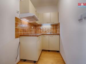 Pronájem bytu 2+kk, Jablonec nad Nisou, Anenské náměstí, 56 m2