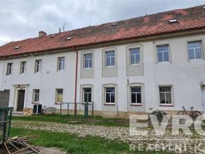 Prodej komerční nemovitosti, Ploskovice - Těchobuzice, Těchobuzice, 1180 m2