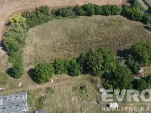 Prodej komerční nemovitosti, Ploskovice - Těchobuzice, Těchobuzice, 1180 m2