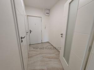 Pronájem bytu 1+kk, Praha - Záběhlice, Hvozdíková, 25 m2