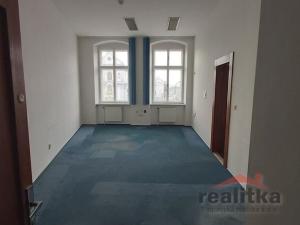 Pronájem kanceláře, Opava - Město, Dolní náměstí, 28 m2