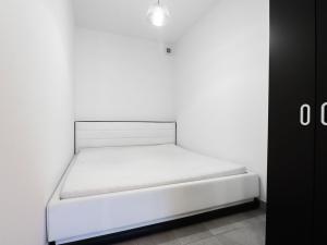 Prodej apartmánu, Praha - Letňany, Třinecká, 51 m2