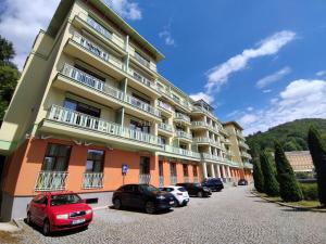 Pronájem bytu 4+kk, Karlovy Vary, U Imperiálu, 142 m2