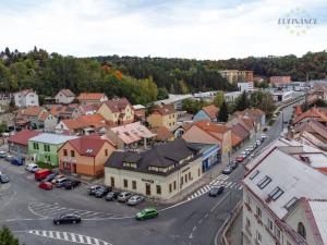 Prodej obchodního prostoru, Kralupy nad Vltavou - Mikovice, Lidové nám., 671 m2