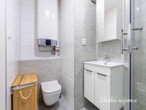 Pronájem bytu 2+kk, Praha - Radotín, Týřovická, 43 m2