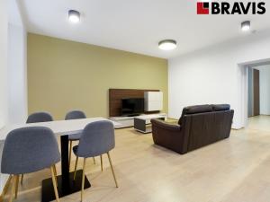 Pronájem bytu 2+kk, Brno, Jakubská, 65 m2