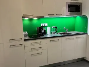 Pronájem kanceláře, Praha - Karlín, Křižíkova, 74 m2