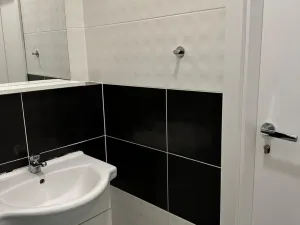 Pronájem kanceláře, Praha - Karlín, Křižíkova, 74 m2
