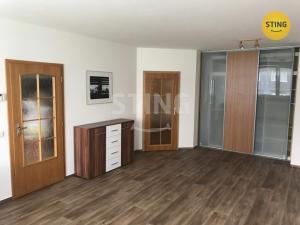 Pronájem bytu 2+kk, Pardubice, nábřeží Závodu míru, 60 m2