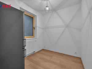 Prodej bytu 1+kk, Slaný, Šultysova, 30 m2