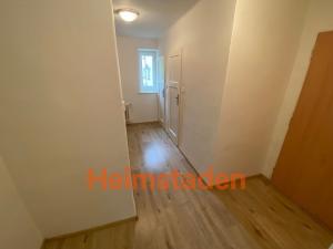 Pronájem bytu 1+kk, Karviná - Nové Město, nám. Budovatelů, 24 m2