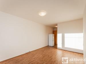 Pronájem bytu 2+kk, Praha - Braník, Novodvorská, 48 m2