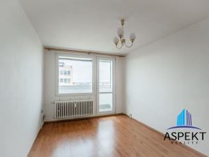 Pronájem bytu 2+kk, Praha - Žižkov, Hartigova, 43 m2