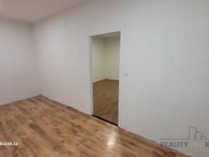 Pronájem bytu 3+1, Šternberk, 70 m2