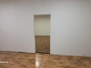 Pronájem bytu 3+1, Šternberk, 70 m2