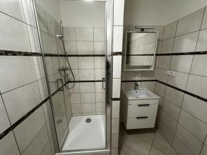 Pronájem bytu 1+kk, Praha - Vinohrady, Rumunská, 46 m2