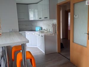 Prodej bytu 2+kk, Mariánské Lázně, Hlavní třída, 62 m2