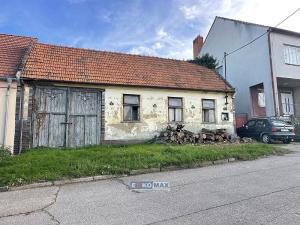 Prodej rodinného domu, Hlohovec, U sadů, 1953 m2