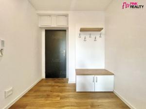 Prodej bytu 3+1, Liberk - Uhřínov, 59 m2