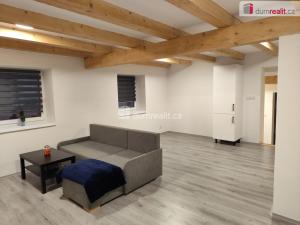 Pronájem bytu 2+kk, Dobrovice, Palackého náměstí, 70 m2