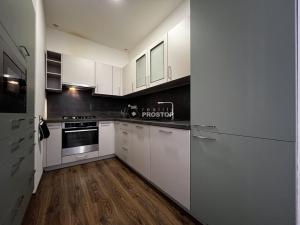 Pronájem bytu 2+kk, Praha - Žižkov, Rečkova, 50 m2