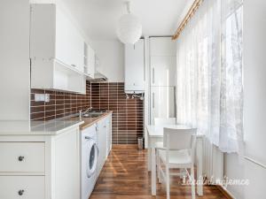 Pronájem bytu 1+kk, Praha - Hlubočepy, Nad Zlíchovem, 35 m2