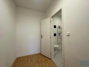 Pronájem bytu 1+kk, Praha - Krč, Na strži, 30 m2