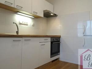 Pronájem bytu 1+kk, Praha - Horní Počernice, Běchorská, 33 m2