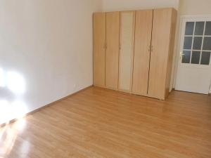 Pronájem bytu 2+kk, Praha - Vinohrady, Na Folimance, 58 m2