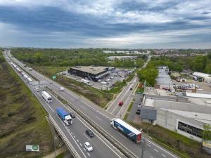 Pronájem obchodního prostoru, Brno, Kaštanová, 700 m2