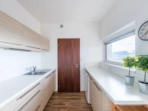 Pronájem bytu 2+kk, Praha - Horní Měcholupy, Nad přehradou, 63 m2