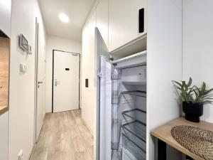 Pronájem bytu 1+kk, Praha - Smíchov, Plzeňská, 22 m2