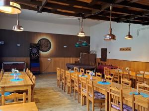 Pronájem restaurace, Spálené Poříčí, Plzeňská, 180 m2