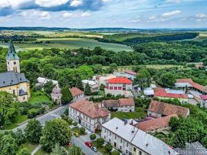 Prodej rodinného domu, Zásmuky, Komenského nám., 600 m2