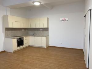 Pronájem bytu 2+1, Kadaň, Mírové náměstí, 60 m2